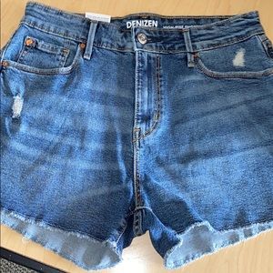 Levi’s Jean Short